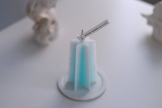 JADE.YU scented candle